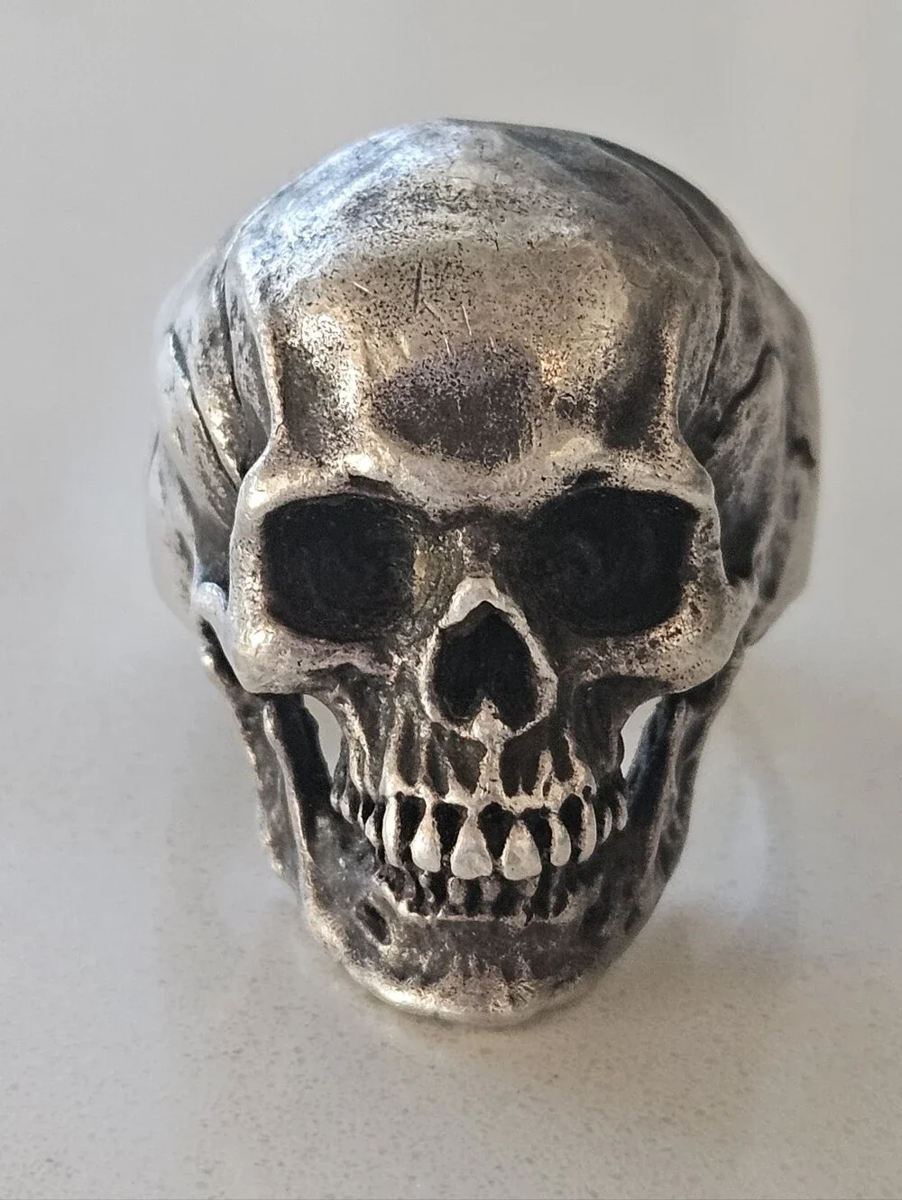 Massive Mens Vintage 925 Sterling Silver Skull Biker Ring Size 13.5